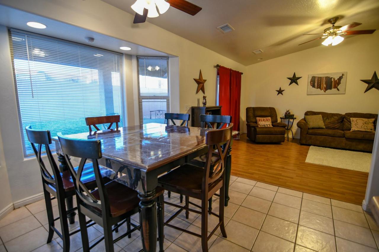 Lone Rock Retreat - 3-Bedroom Near Lake Powell Page Exterior photo